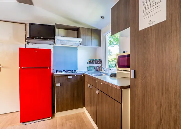 Les Bruyeres 58 - Mobil Dans Familial Piscine Chauffee - Wifi